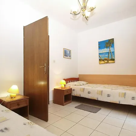 Apartment Fuer 4 Personen Ca 40 Qm In Banjole, Istrien Istrische Riviera *